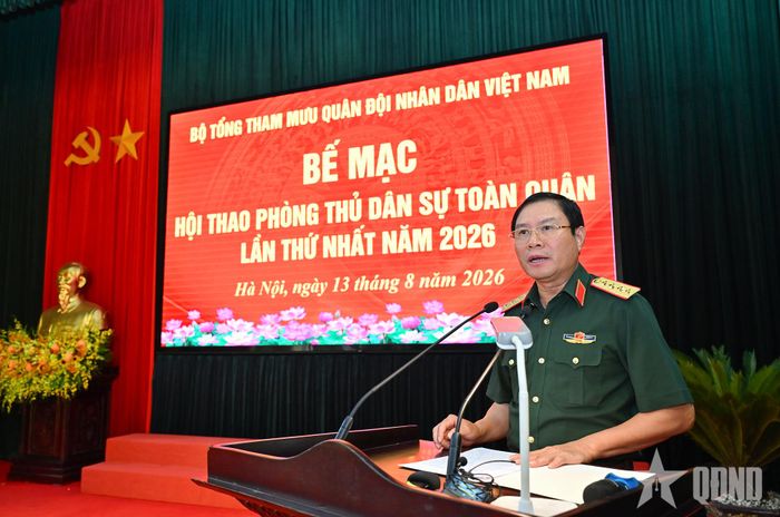  Đại tướng Nguyễn Tân Cương phát biểu bế mạc hội thao.