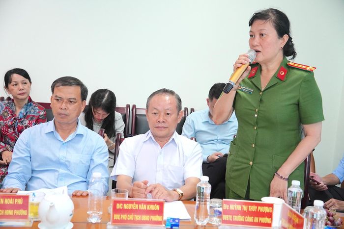  Thượng tá Huỳnh Thị Thuý Phượng, Trưởng công an phường Tam Bình. QUANG HUY 