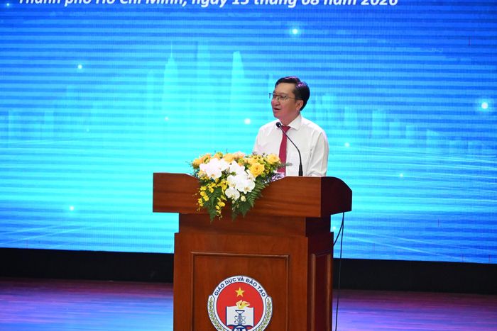  Phó Giám đốc Sở GD-ĐT TPHCM Nguyễn Bảo Quốc đề nghị toàn ngành tập trung 6 nhiệm vụ trọng tâm trong năm học mới 