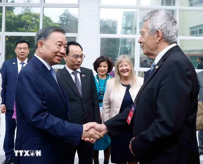  Tổng Bí thư, Chủ tịch nước Tô Lâm tới dự Diễn đàn giáo dục đại học và giáo dục nghề nghiệp Việt Nam – New Zealand 2-26, tại Trường Đại học Công nghệ Auckland. Ảnh: TTXVN 