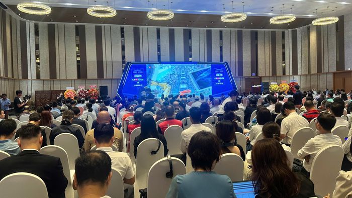  Diễn đàn Logistics quốc tế Đà Nẵng 2026 quy tụ 450 đại biểu. Ảnh: XUÂN QUỲNH 