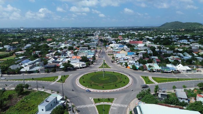 Đường Bà Rịa - Châu Pha - Hắc Dịch nhìn từ trên cao. Ảnh: THÀNH HUY 