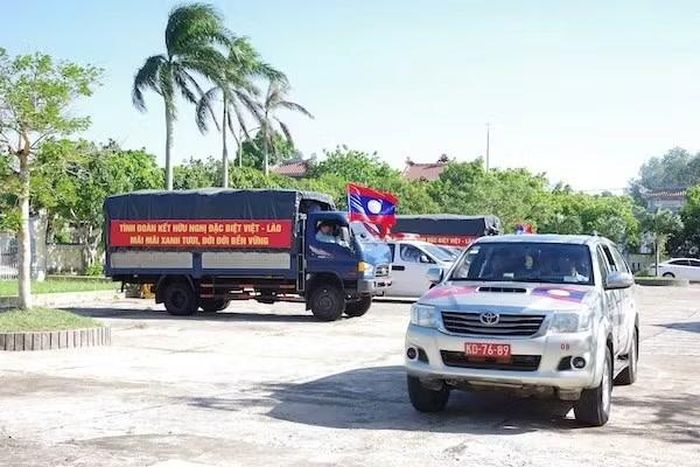 Đội 584 lên đường sang nước bạn Lào làm nhiệm vụ. Ảnh: BCHQS Quảng Trị