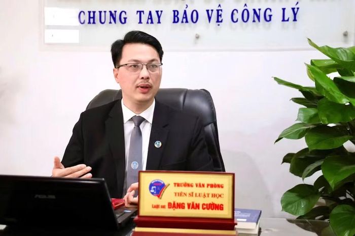TS. LS Đặng Văn Cường.