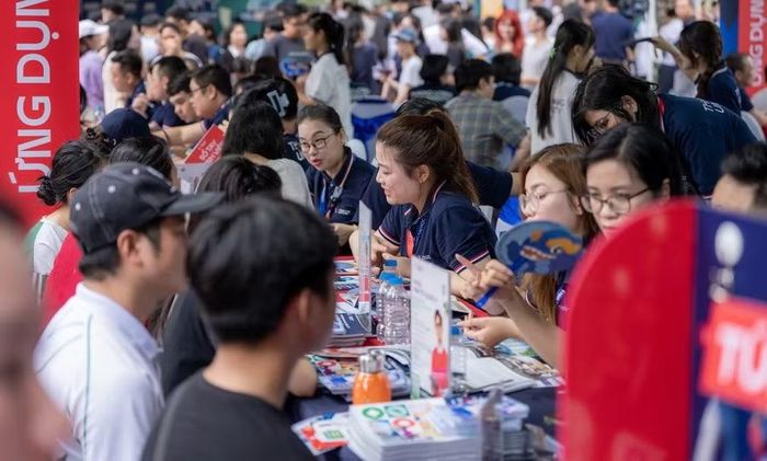 Ngày hội lựa chọn nguyện vọng xét tuyển đại học, cao đẳng 2026 tại Đại học Bách khoa Hà Nội hôm 4/7.