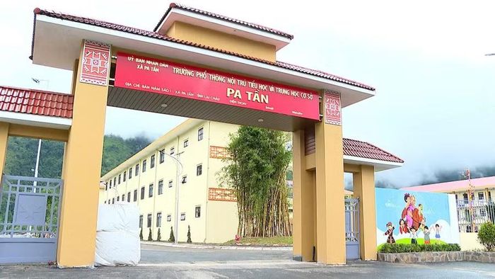 Trường PTNT TH&THCS Pa Tần sẵn sàng cho năm học mới.