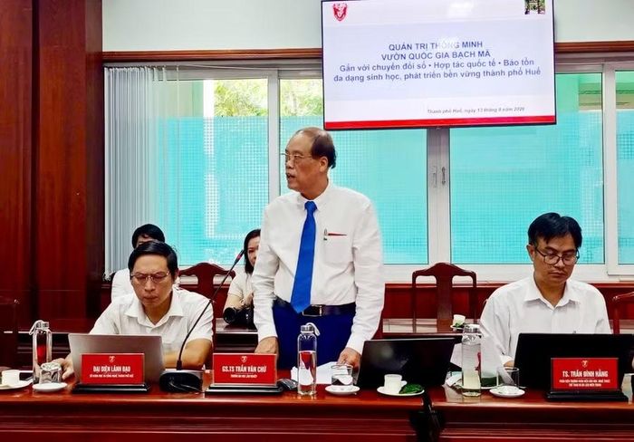 GS.TS Trần Văn Chứ - nguyên Hiệu trưởng Trường Đại học Lâm Nghiệp cho ý kiến về xây dựng “Bản sao số Bạch Mã”.
