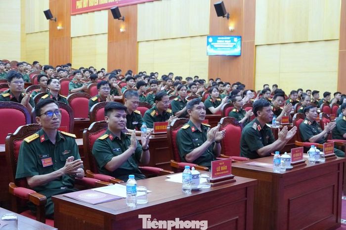 Dự khai mạc hội thi có lãnh đạo Học viện Hậu cần, Ban Thanh niên Quân đội và chỉ huy các cơ quan, đơn vị trong Học viện.
