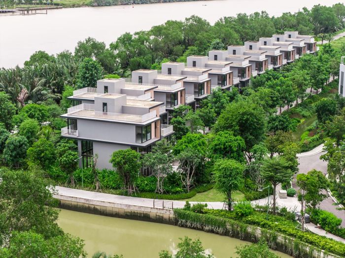 Một góc đô thị ven sông trên địa bàn xã Đại Phước. Ảnh: Phong Anh