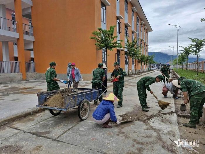 Bộ Giáo dục và Đào tạo yêu cầu các địa phương phải xác định rõ mô hình, quy mô, địa bàn, đối tượng tuyển sinh, tổ chức bộ máy, đội ngũ, cơ sở vật chất, kinh phí và cơ chế quản lý học sinh