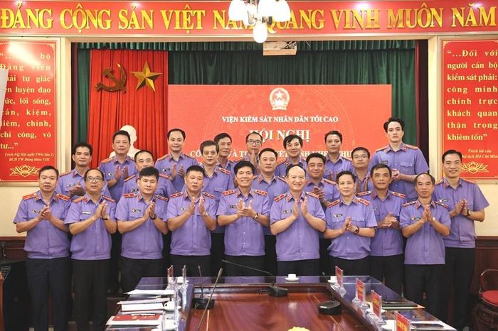 Các đại biểu tham dự hội nghị.