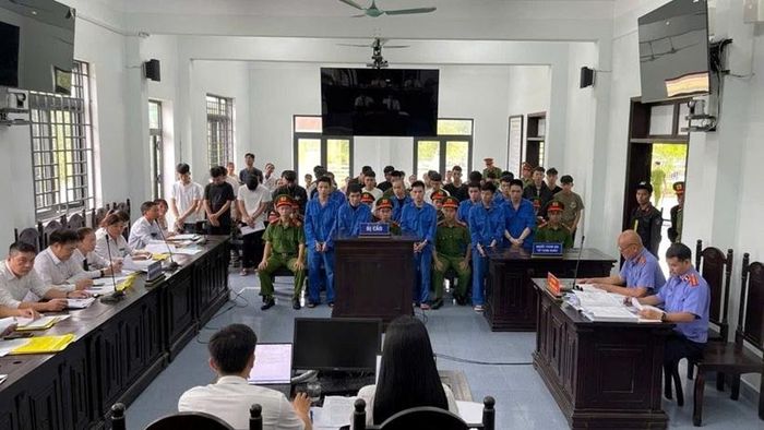 Quang cảnh phiên tòa.