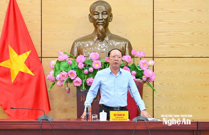 Phó Chủ tịch Thường trực UBND Bùi Thanh An cho ý kiến nội dung làm việc. Ảnh: Thành Cường