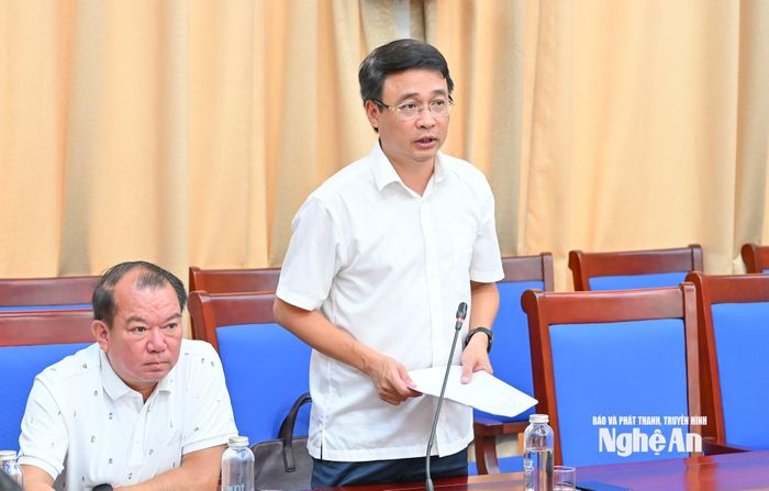 Chủ tịch UBND xã Hưng Nguyên phát biểu tại buổi làm việc. Ảnh: Thành Cường