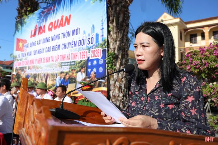 Bí thư Đảng ủy, Chủ tịch HĐND xã Xuân Lộc Bùi Thị Kiều Nhi phát biểu tại lễ ra quân.