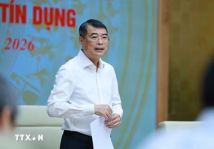 Thủ tướng Lê Minh Hưng làm việc với Ngân hàng Nhà nước Việt Nam và các hệ thống tín dụng. (Ảnh: Dương Giang/TTXVN)