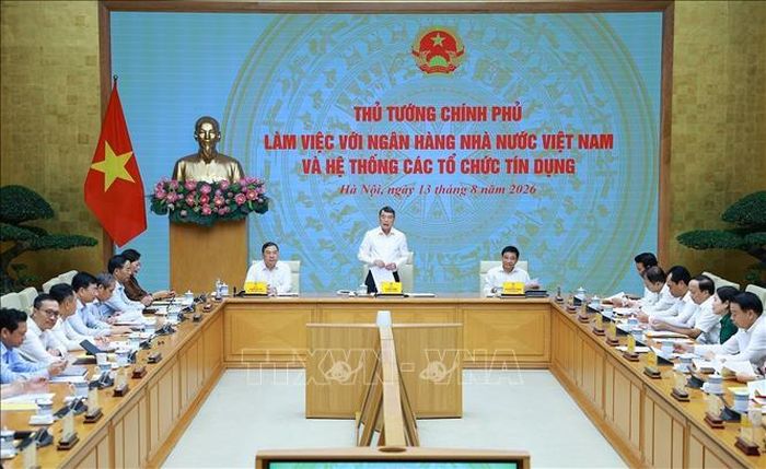 Thủ tướng Lê Minh Hưng làm việc với Ngân hàng Nhà nước Việt Nam và các hệ thống tín dụng. Ảnh: Dương Giang/TTXVN