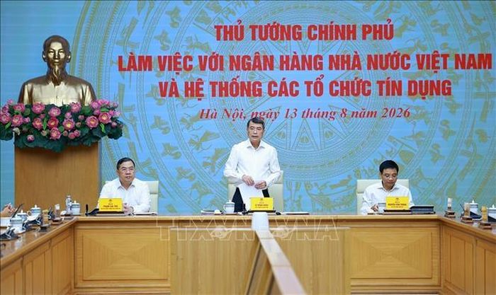Thủ tướng Lê Minh Hưng làm việc với Ngân hàng Nhà nước Việt Nam và các hệ thống tín dụng. Ảnh: Dương Giang/TTXVN