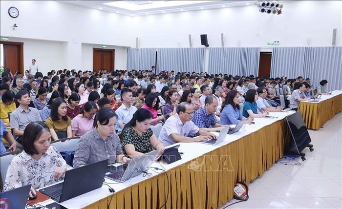Đảng viên thuộc Đảng bộ Thông tấn xã Việt Nam tham dự Hội nghị trực tuyến tại điểm cầu trụ sở Thông tấn quốc gia (số 5 Lý Thường Kiệt, Hà Nội). Ảnh: Văn Điệp/TTXVN