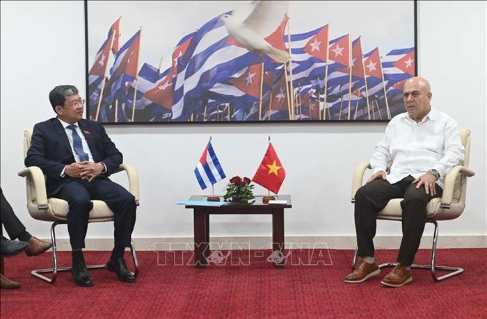 Thường trực Ban Bí thư Đảng Cộng sản Cuba Roberto Morales Ojeda đánh giá cao quan hệ tốt đẹp giữa hai Đảng. Ảnh: Việt Hùng/PV TTXVN tại Cuba