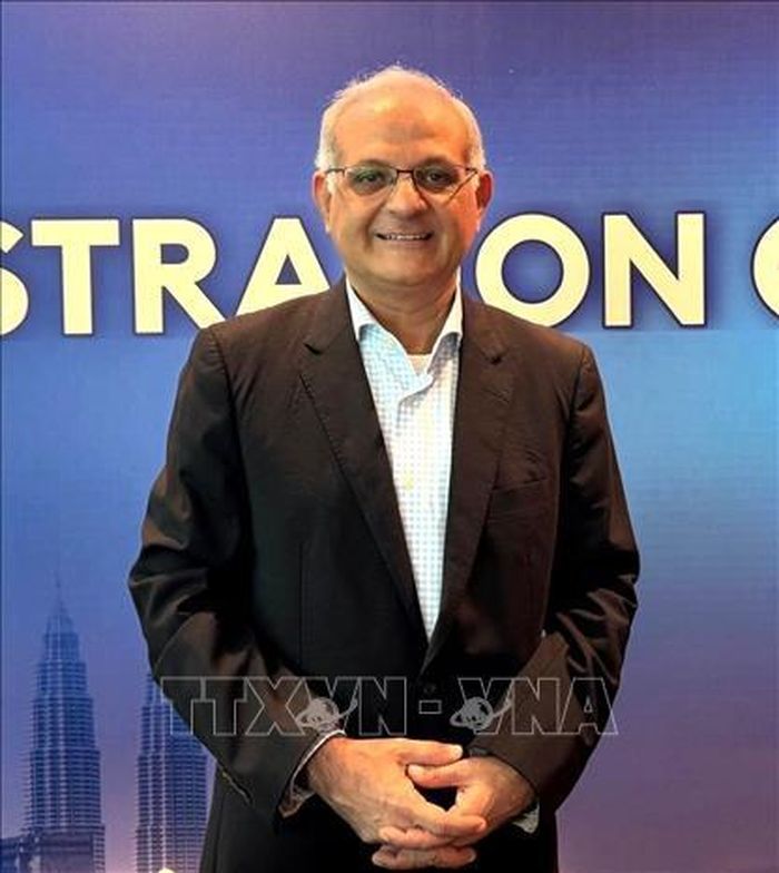 Nhà kinh tế trưởng toàn cầu Shan Saeed. Ảnh: TTXVN