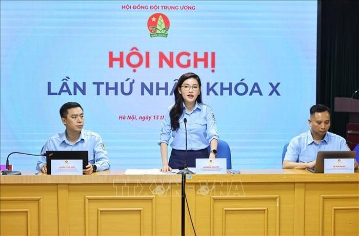 Đồng chí Hồ Hồng Nguyên, Bí thư Trung ương Đoàn, Chủ tịch Hội đồng Đội Trung ương phát biểu. Ảnh: Minh Đức/TTXVN
