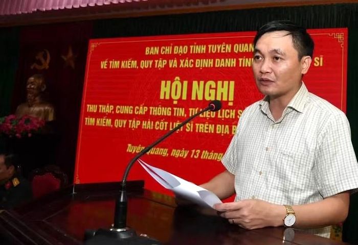 Phó Chủ tịch UBND tỉnh Tuyên Quang Đỗ Anh Tuấn, Trưởng Ban Chỉ đạo tỉnh về tìm kiếm, quy tập và xác định danh tính hài cốt liệt sĩ phát biểu tại Hội nghị.