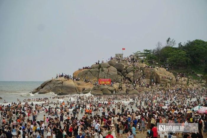 Trong 7 tháng đầu năm, địa phương đón 7,86 triệu lượt khách, phục vụ 15,39 triệu ngày khách, tổng thu từ du lịch đạt khoảng 15.030 tỷ đồng.