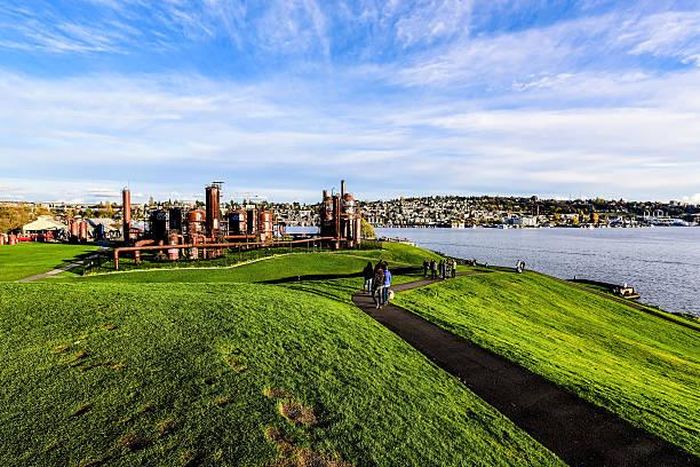 Hồ Union (Seattle. Mỹ) tái thiết xưởng đóng tàu cũ kỹ thành đường dạo quanh hồ dài 14km. Nguồn: iStock