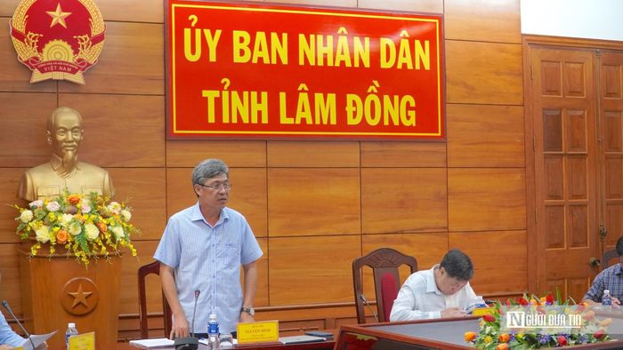 Phó Chủ tịch UBND tỉnh Lâm Đồng Nguyễn Minh phát biểu tại cuộc họp.