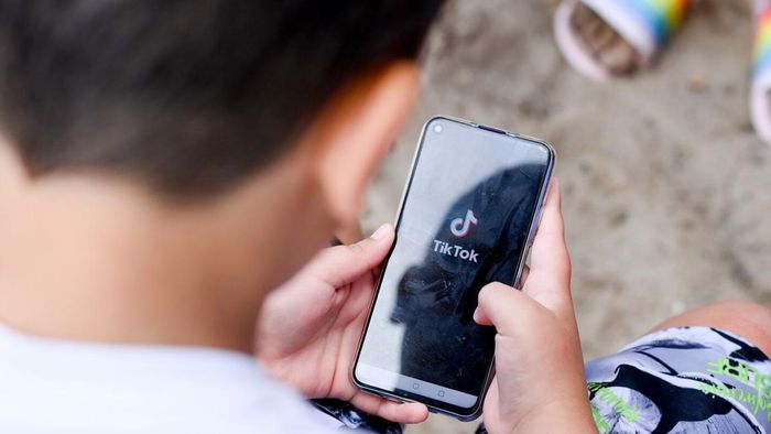 TikTok là một trong những mạng xã hội yêu thích của trẻ em. (Ảnh: Getty Images)