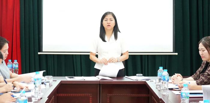 Bà Nguyễn Phương Mai, Tỉnh ủy viên, Phó Chủ tịch Uỷ ban MTTQ tỉnh, Chủ tịch Hội LHPN tỉnh Bắc Ninh, chủ trì Hội nghị