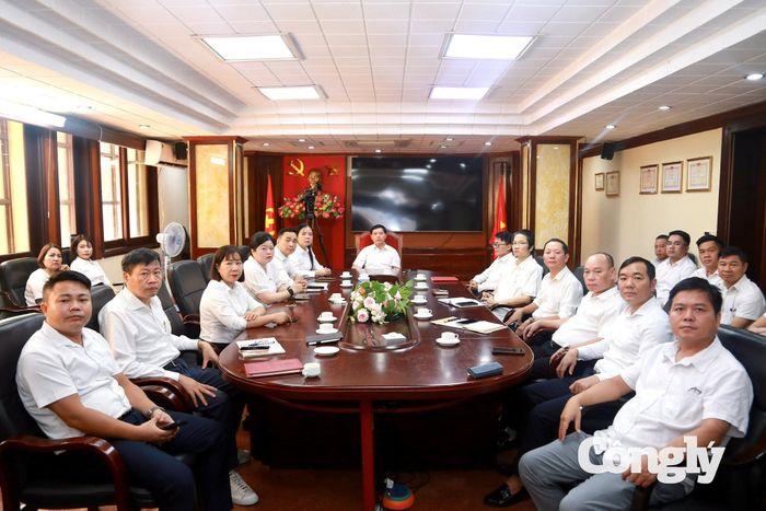 Đồng chí Trần Đức Vinh, Bí thư Chi bộ, Tổng Biên tập chủ trì tại điểm cầu thành phần Báo Công lý - TANDTC.