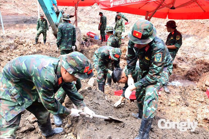 Quy tập thêm 18 bộ hài cốt liệt sĩ tại Công viên Lê Thị Riêng.