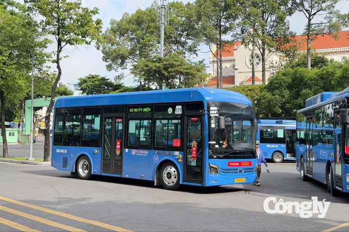 Xe buýt miễn phí thu hút gần 12 triệu lượt hành khách ở TP.HCM.