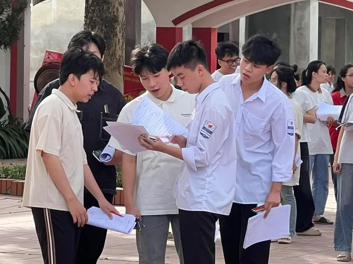 Nhiều ngành công nghệ, trí tuệ nhân tạo và khoa học dữ liệu đạt điểm chuẩn gần tuyệt đối trong mùa tuyển sinh năm nay. Ảnh minh họa: Hải Nam