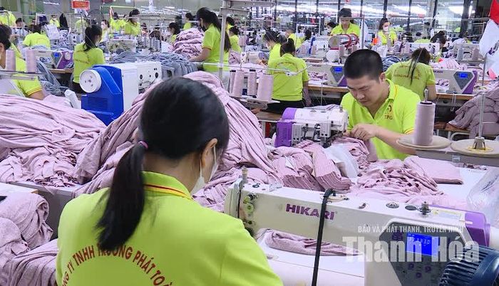 Anh Vũ Văn Chung trong ca làm việc.