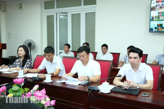 Các đại biểu dự hội nghị.