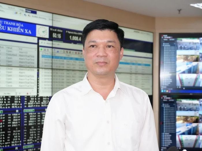 Ông Hoàng Đức Hậu, Phó Giám đốc Công ty Điện lực Thanh Hóa chia sẻ về giải pháp bảo đảm an toàn điện cho Nhân dân.