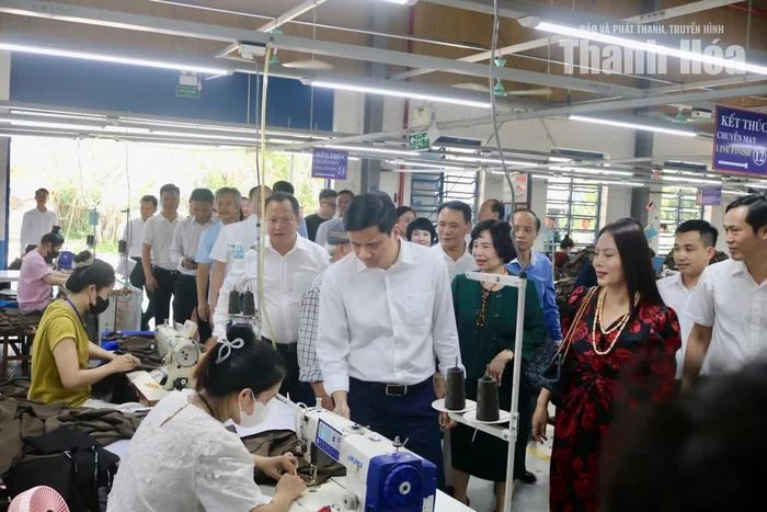 VCCI Chi nhánh Thanh Hóa - Ninh Bình và các doanh nghiệp tham quan Công ty TNHH Soto.