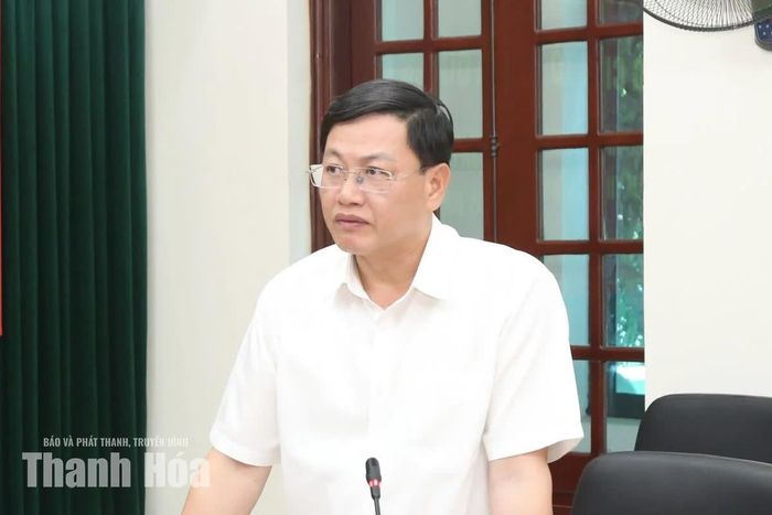 Phó Chủ tịch Thường trực UBND tỉnh Mai Xuân Liêm phát biểu tại buổi làm việc.