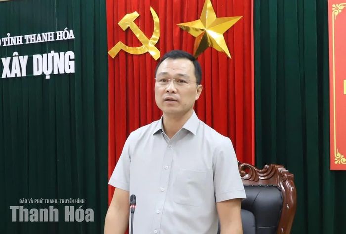 Chủ tịch UBND tỉnh Tô Anh Dũng phát biểu chỉ đạo tại buổi làm việc.