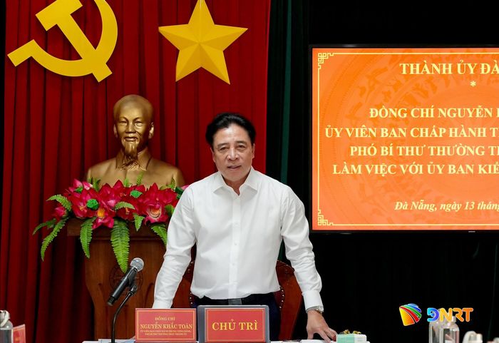 Phó Bí thư Thường trực Thành ủy Nguyễn Khắc Toàn phát biểu kết luận buổi làm việc. Ảnh: T.CÔNG