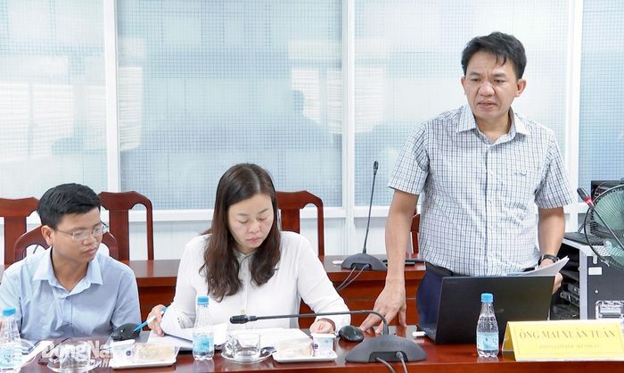 Đại diện lãnh đạo Sở Nội vụ phát biểu tại buổi làm việc. Ảnh: Quốc Việt