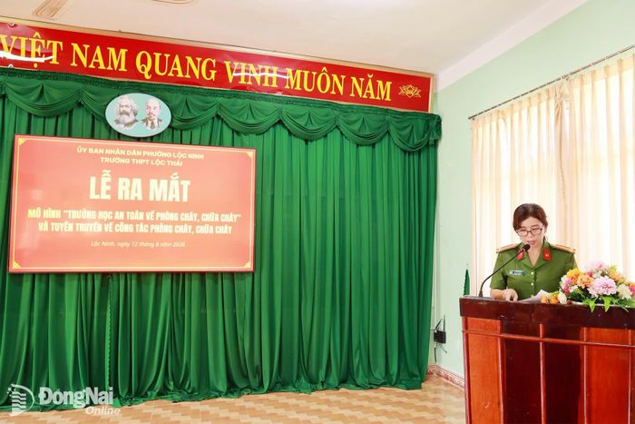 Tuyên truyền phòng cháy, chữa cháy cho cán bộ, giáo viên, học sinh trường THPT Lộc Thái