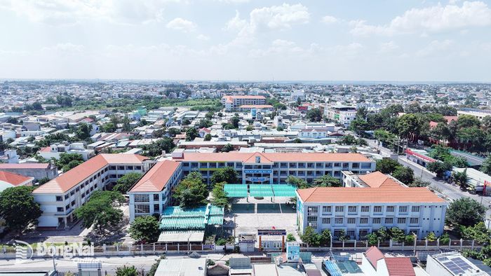 Trường tiểu học Hà Huy Giáp (phường Trảng Dài) là một trong các cơ sở giáo dục công lập thuộc diện sắp xếp. Ảnh: Công Nghĩa