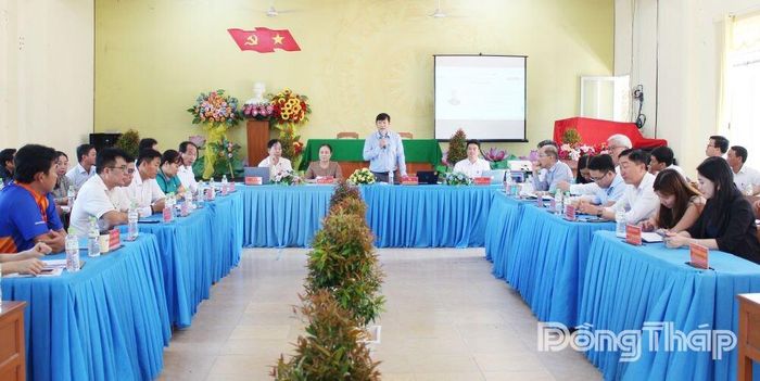 Chủ tịch UBND phường Mỹ Trà Nguyễn Phước Cường phát biểu tại hội thảo.