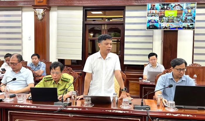  Phó Chánh Văn phòng UBND tỉnh Võ Gia Nghĩa thông tin về tình hình kê khai, đăng ký đất đai lần đầu. Ảnh: Phan Tuấn 