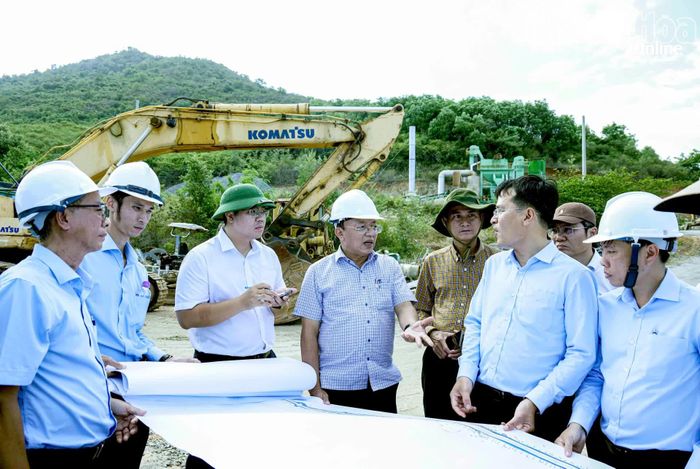 Đồng chí Lê Huyền kiểm tra tiến độ Dự án nâng cấp, mở rộng, cải tuyến Tỉnh lộ 1B.