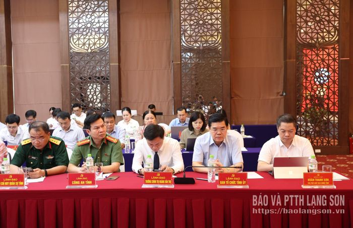 Các đại biểu dự hội thảo